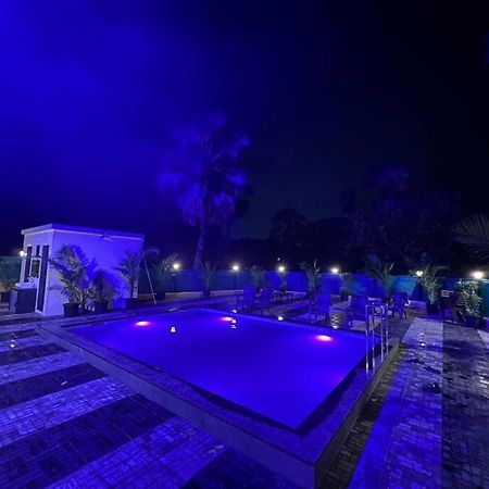 Stayhaven Aqua With Pvt Theatre & Pool 뭄바이 외부 사진